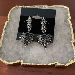 [Fashion Jewelry] Silver Earrings